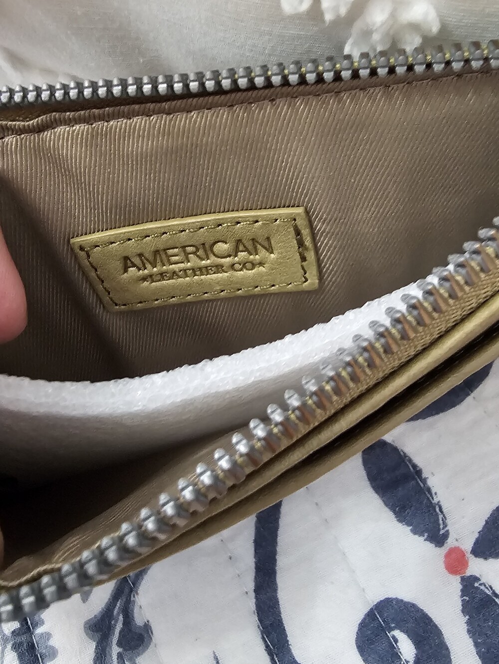 FINAL..American Leather Co Credit Card Wristlet Wallet - Picture 6 of 6
